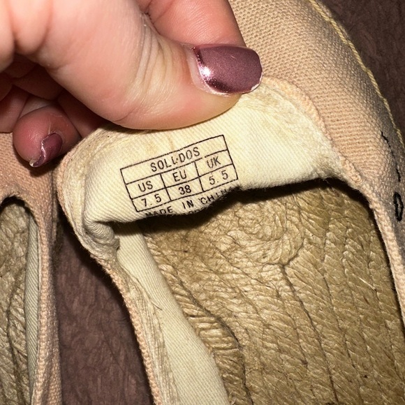 Soludos Women's cream Espadrilles flats 7.5 summer vacation beach - Picture 3 of 13